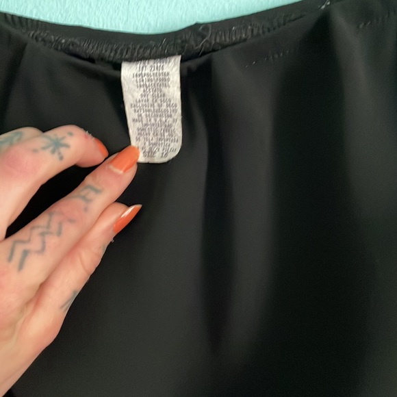 Shin length skirt - Picture 3 of 4